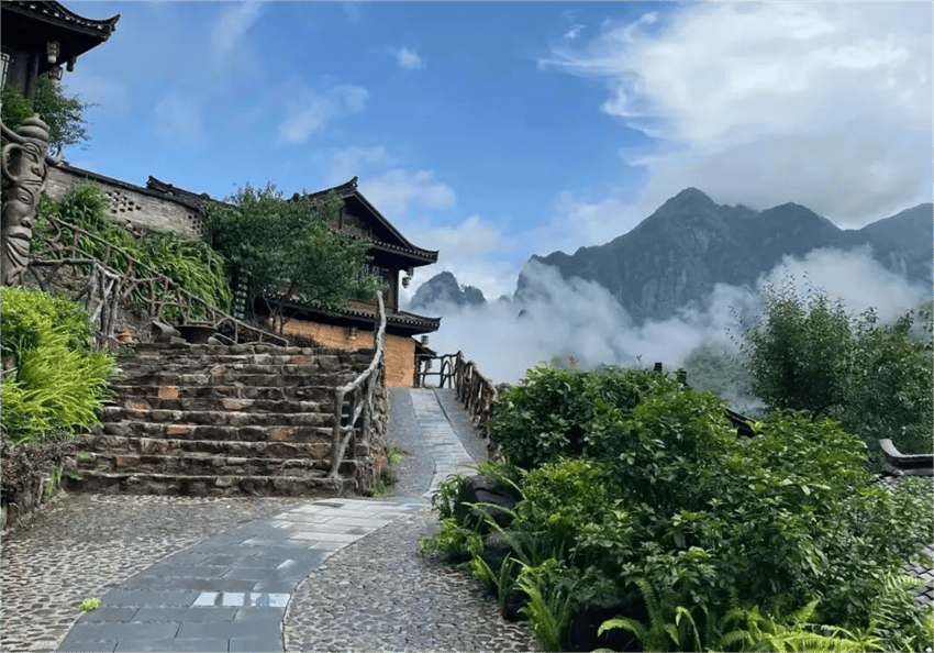 广西来宾市金秀瑶族自治县六巷乡大岭村:和谐共生的瑶族天堂