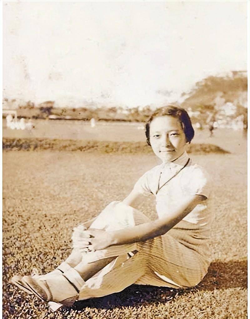 当时请了五桌客,大半是清华师友,出席的人有杨振声,梅贻琦,朱自清等人