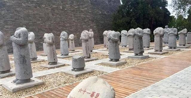 武则天墓前有61个无头石人千百年来难以解释结果被两位农民解开