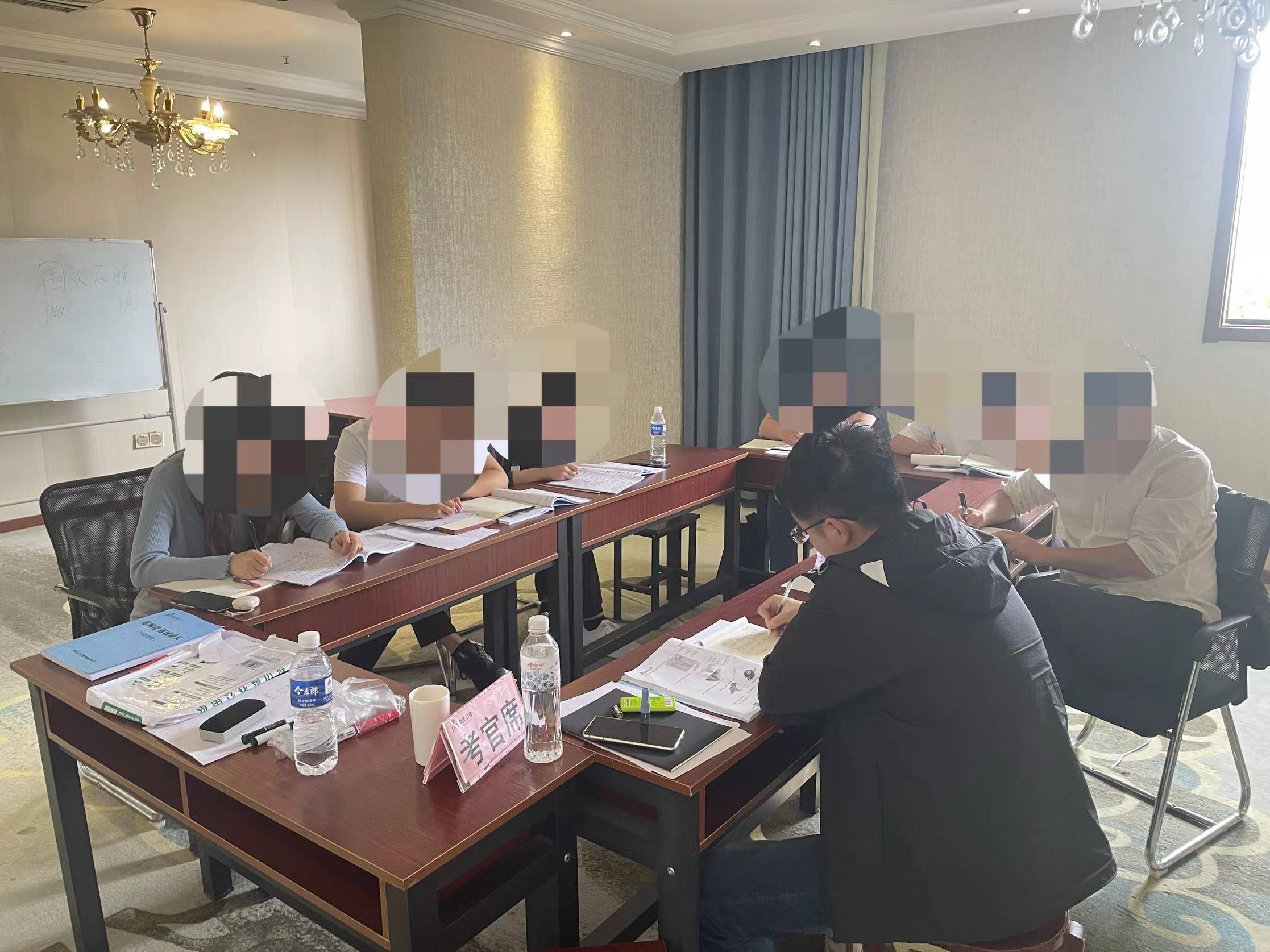 努力,定能使开放日活动取得圆满成功,进一步密切政府同人民群众的关系