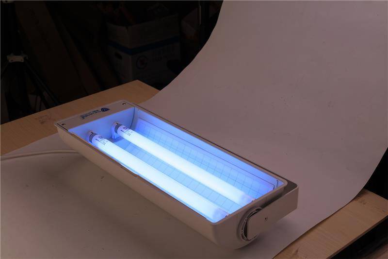 诱捕式灭蝇灯的原理是什么