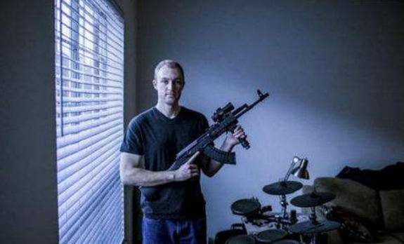 美国枪击案频发国家为何不禁枪其实这里面大有文章