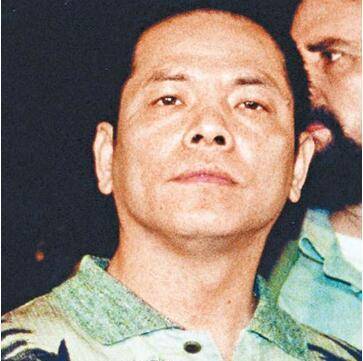 崩牙驹入狱后其弟国豪用妙计除掉摩顶平堂主他笑着说4个字