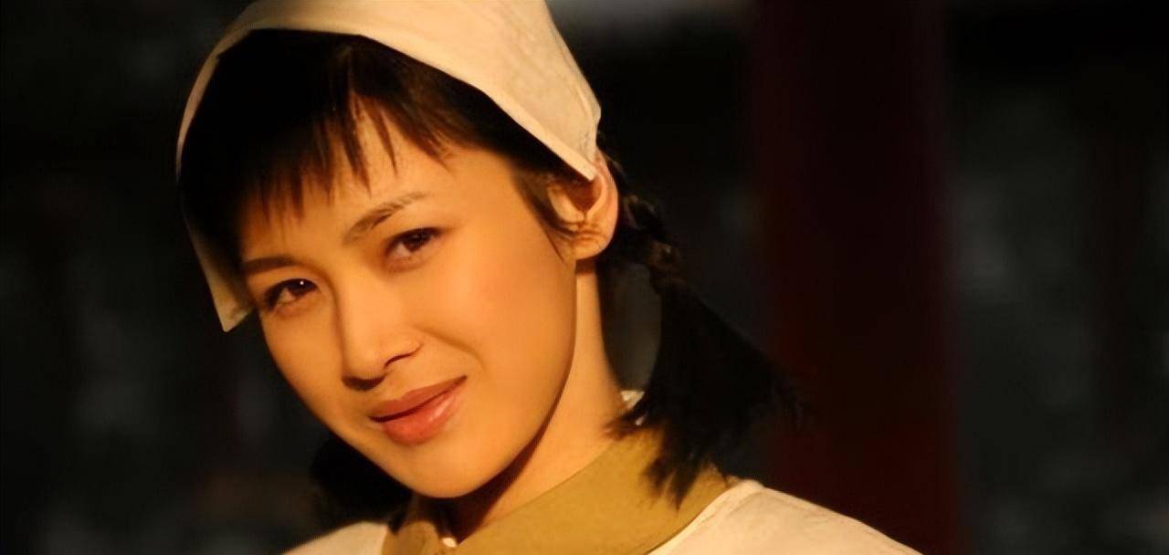 原创李云龙为什么会被张白鹿迷惑她是亮剑里最危险的女人