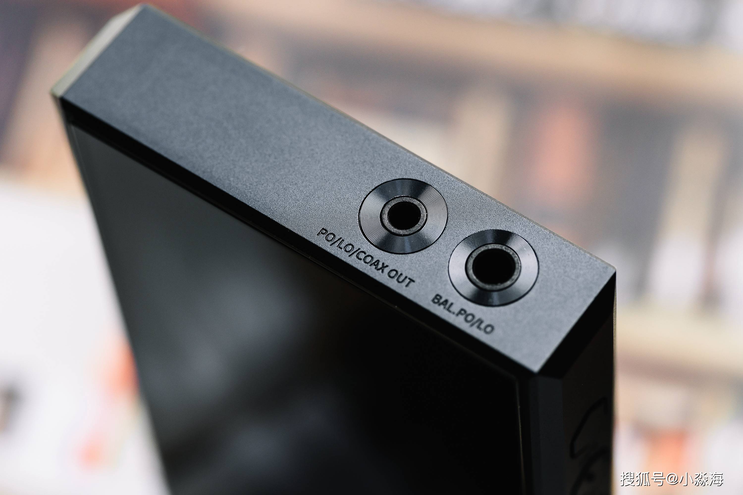 飞傲 m23 便携播放器上手:不容错过的满杯机型