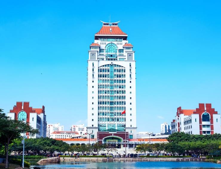 总之,厦门是一个充满魅力的城市,无论是自然风光还是人文景观都让人