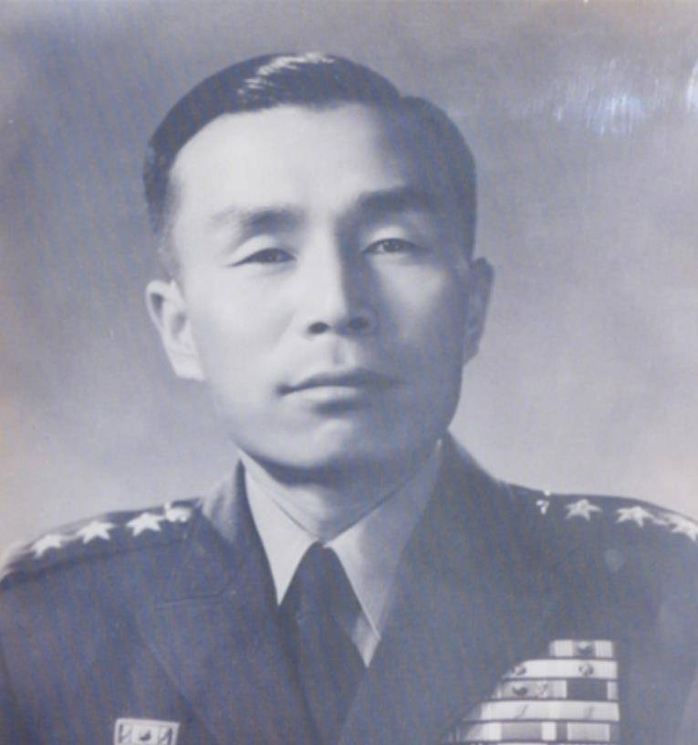 在谷中蛟溜走以后,我军很快就发现了这一情况,再加上韩军突然紧锣密鼓