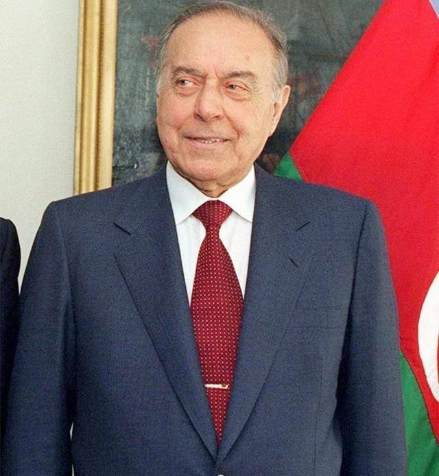 阿利耶夫:不屈的阿塞拜疆雄鹰_的国家_政治_经济