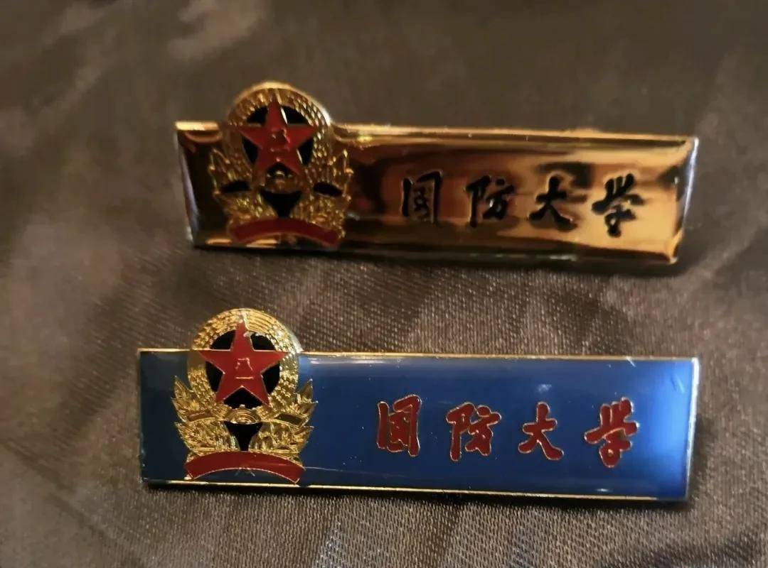 1992年,张震卸任国防大学校长,继任者是谁?二野出身的一代名将