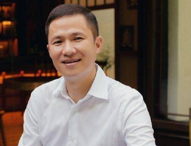 马云好友钱峰雷:6年从穷小子变巨富,街头被砍悬赏1000万