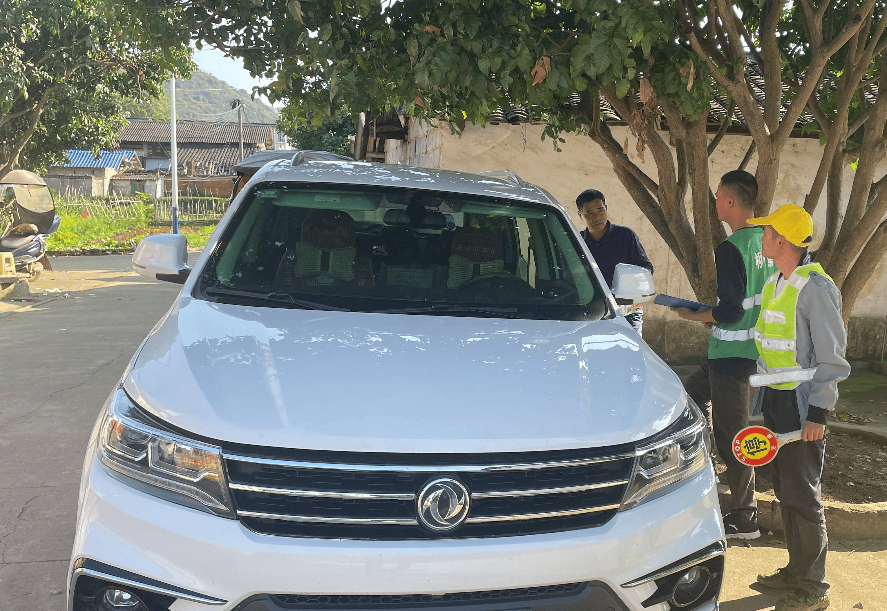 伏虎华侨管理区开展"平安出行,预防毒驾"禁毒宣传