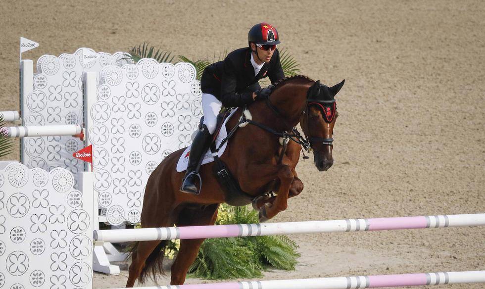 华天:家世显赫中英混血,怒怼bbc,入中国籍比赛为国争光_我国_马术