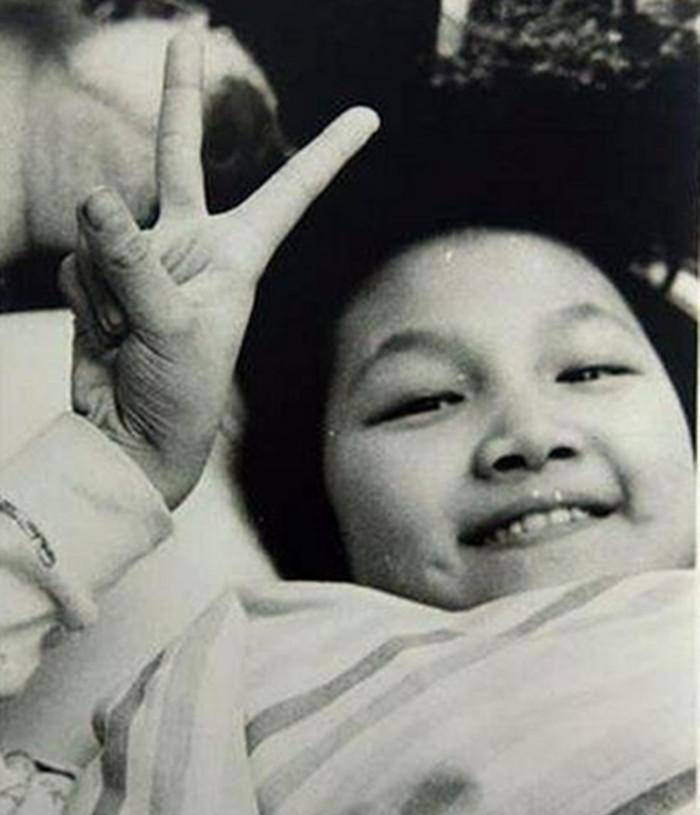 1998年,11岁女孩被人从5楼扔下高位截瘫,16年后却成为了传奇_李玉川