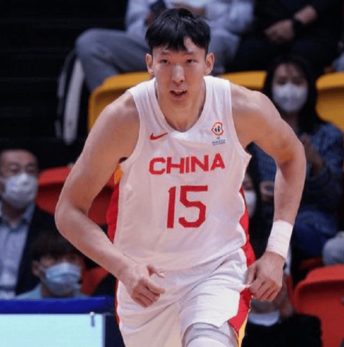 周琦已与队伍汇合 朱芳雨透露周琦是否上场_比赛_篮球_广东