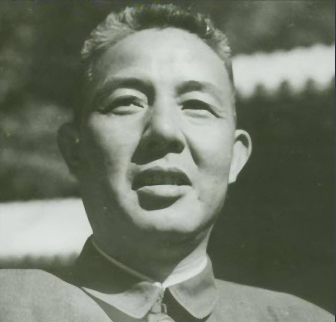 他是原上海第一市委书记,67岁逝世,追悼会在人民大会堂举行