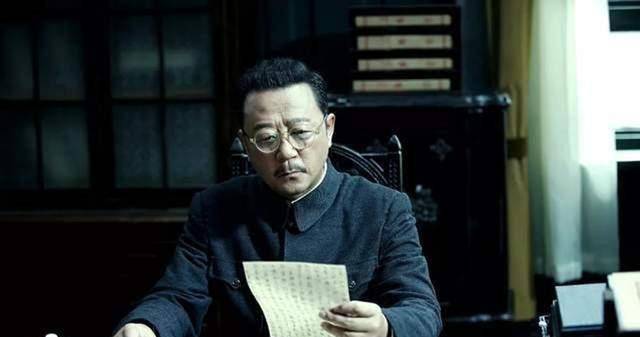 解放前,一乡长外甥私放烈属,乡长回来后叮嘱下属道:谁都别乱说