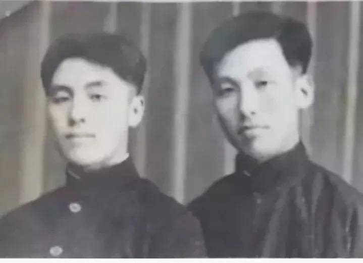 他把最后一颗子弹留给了自己