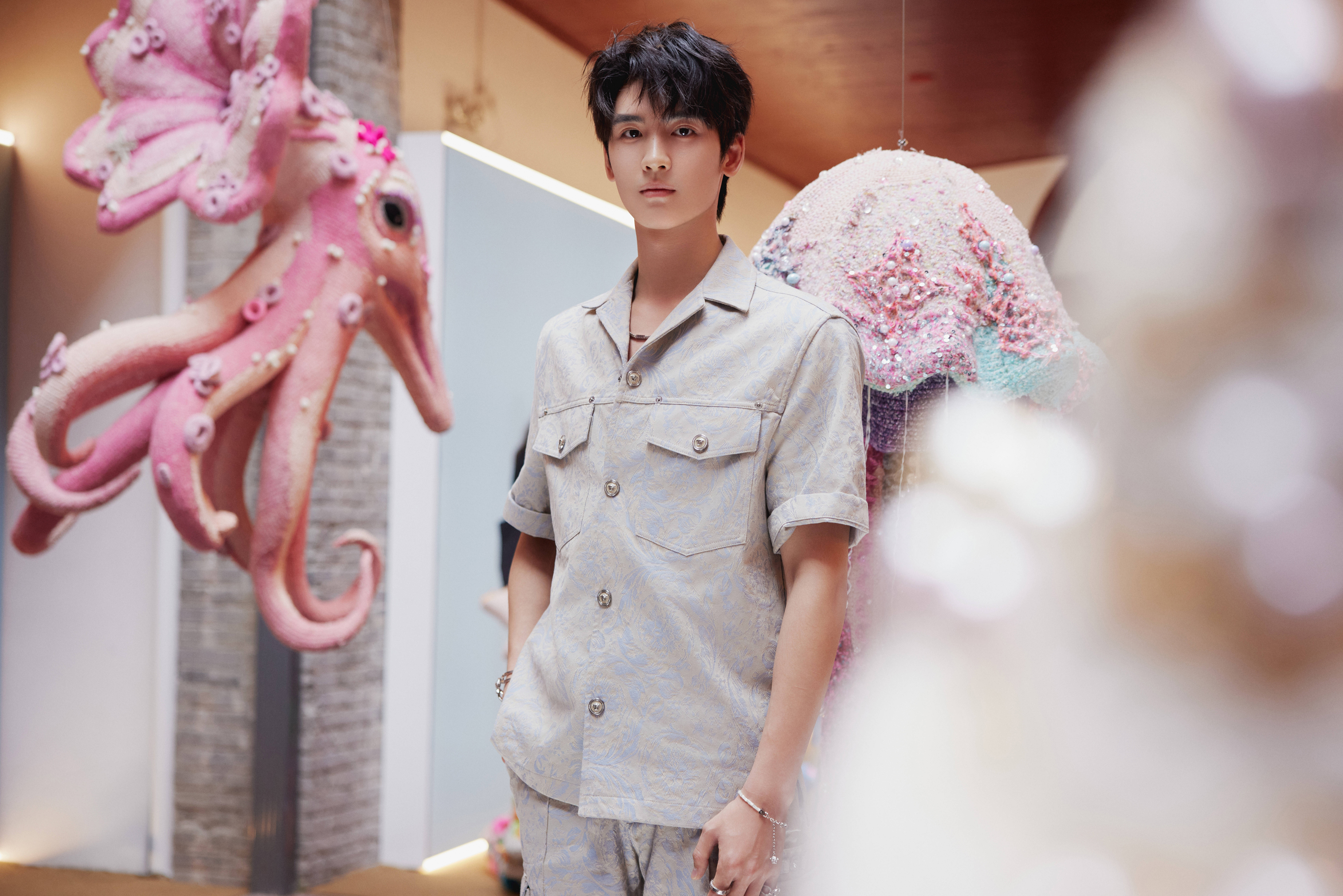 魏哲鸣徐若晗王星越宋妍霏田嘉瑞常华森全球品牌代言人赵露思