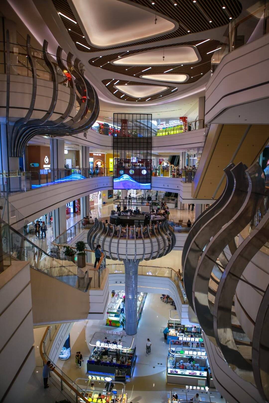 打卡江宁龙湾天街,逛一天不累