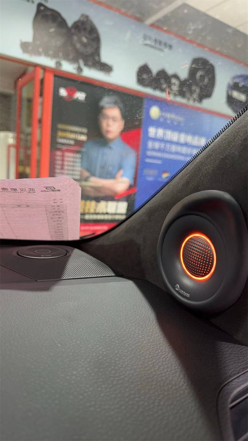 打造极致的音响效果 武汉歌德丰田格瑞维亚汽车音响改装