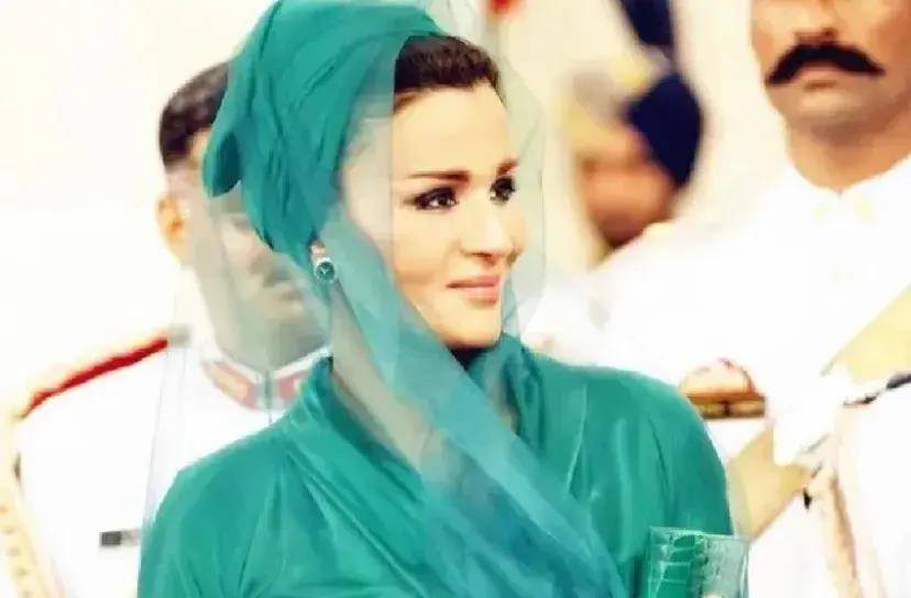 卡塔尔武则天莫扎王妃