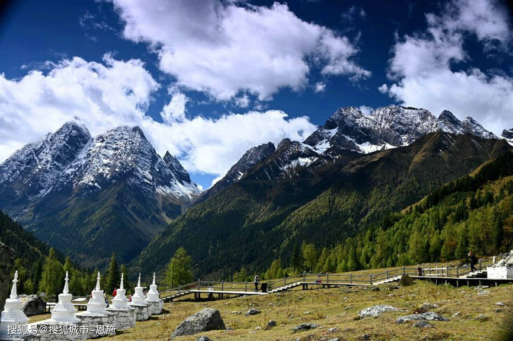 四川自驾游五日游景点推荐,第一次去必看!_旅行_乐山大佛_导游