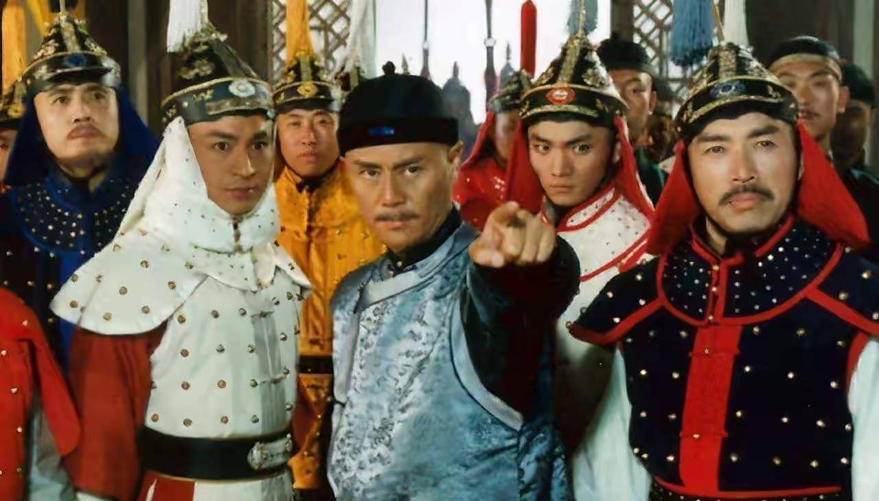 主动放弃继位机会,先后拥立两任皇帝,皇家异类爱新觉罗·代善