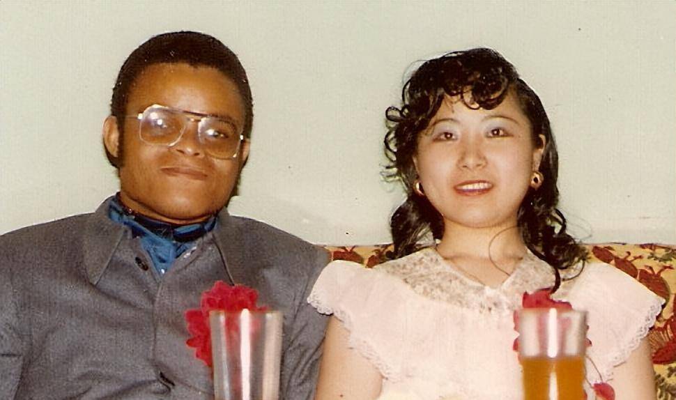 上海外事 - 中断十年后中外通婚重开大门_苏恩_中国_卡里