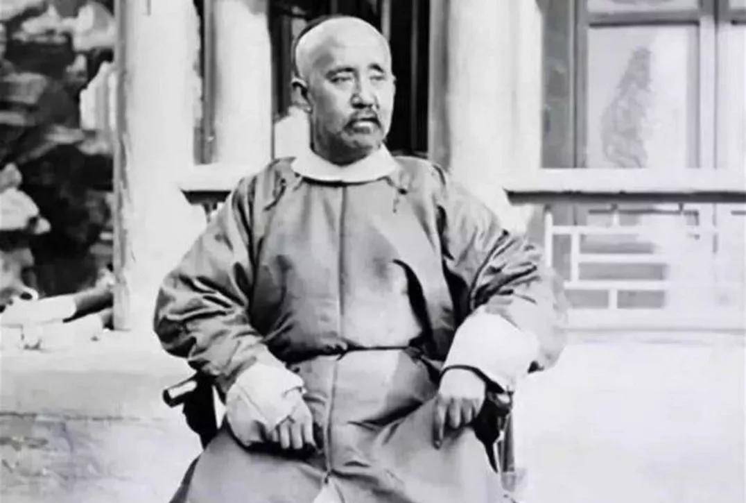 僧格林沁:八旗最后的荣光,在"北方长城"的轰然倒塌中奏起挽歌