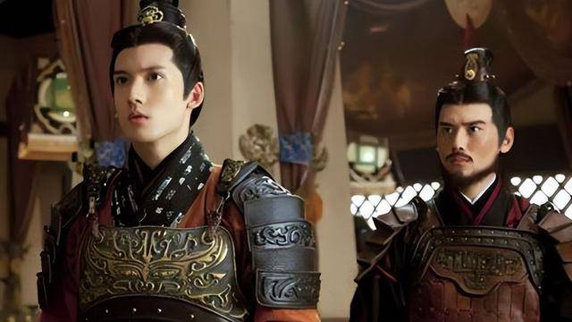 到底谁才是东汉演义中第一勇将?