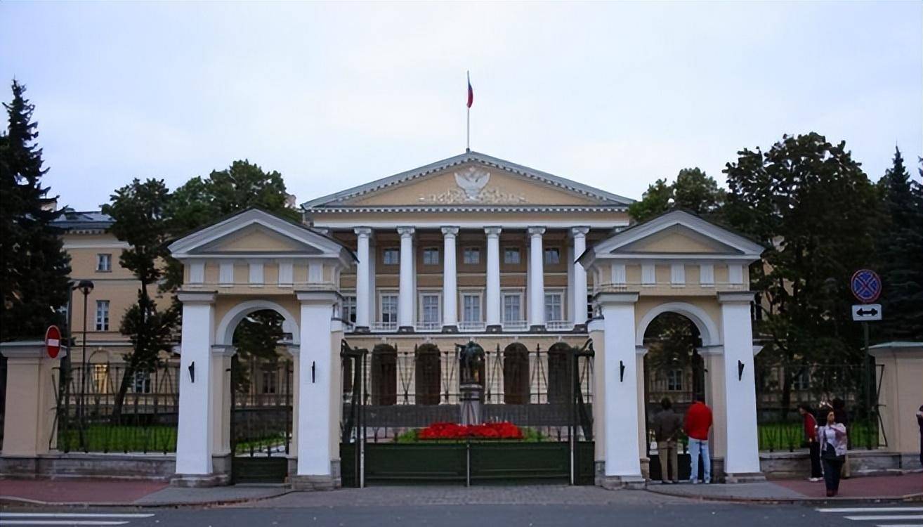 莫斯科中山大学大家好,我是兰台.