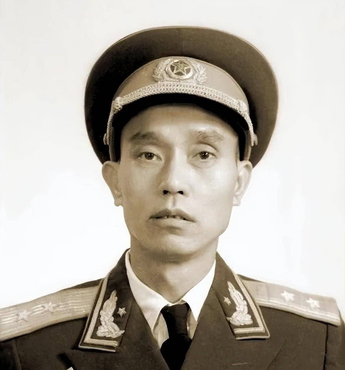 周志坚神奇"点名术":阵前一点名,敌人就乖乖投降
