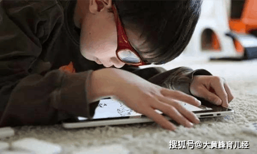 孩子玩手机怎么办?专家老师给你支6招