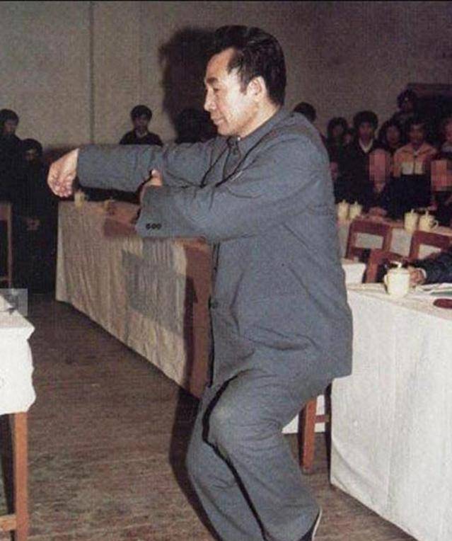 张宝胜的"神级演技",如何被拆穿?