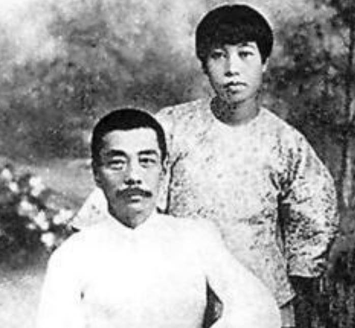 许广平:陪伴鲁迅十年,却只是"同居"关系,为何至死没有名分?