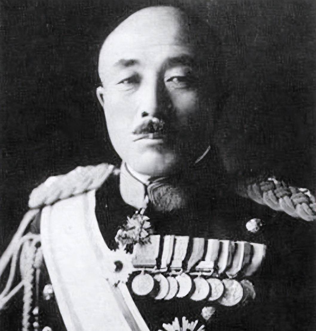 在日本期间,赵欣伯认识了板垣征四郎,本庄繁等日军高层,也与他的第二