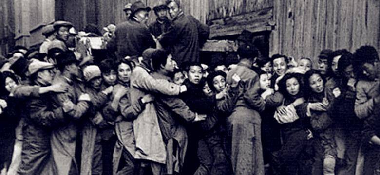 民国奇案:1941年,小学校长将妻儿推井底,只为与心上人双宿双飞