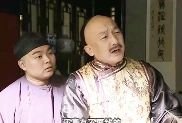 然而,像钱峰和尹壮图这样身处清水衙门且为官清廉的官员,面对这样的