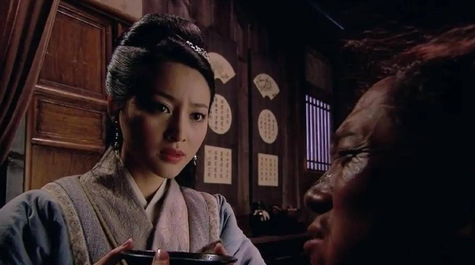 武松为武大郎报仇,贪图美色撕开了潘金莲的衣服?其实是保命手段