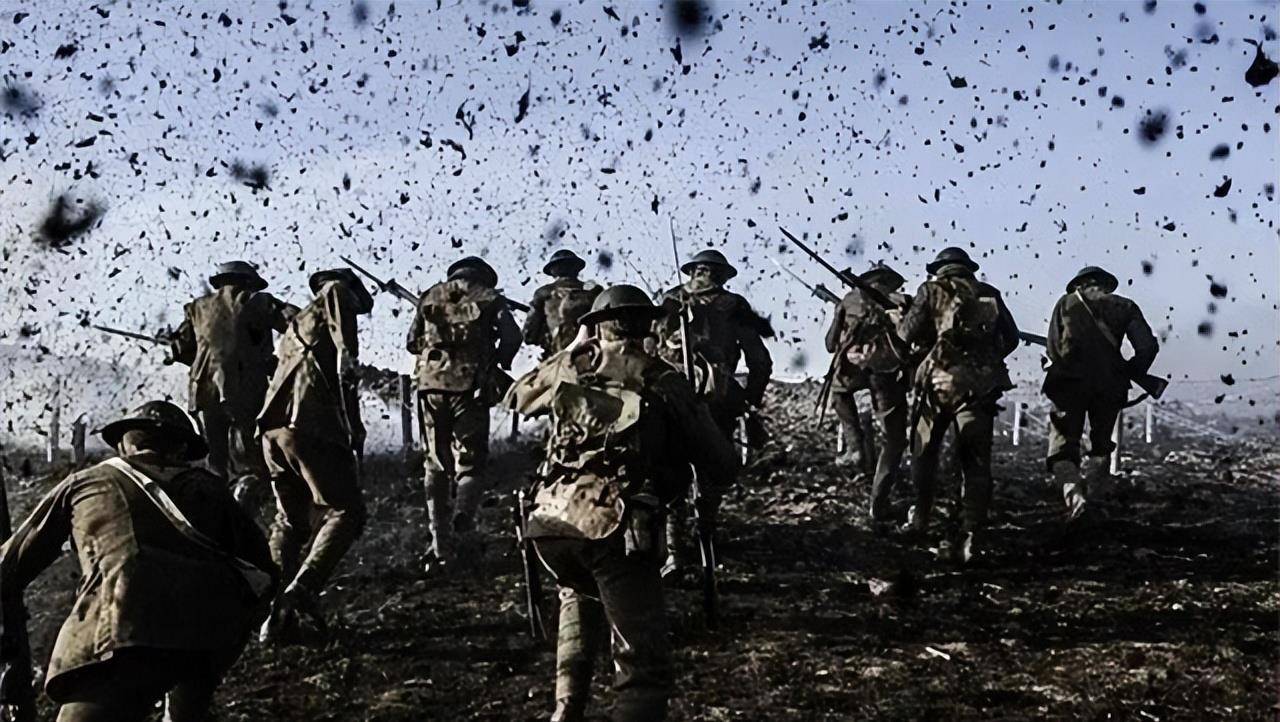 147名士兵被大炮炸翻的泥土活埋在战壕里,3年后才被发现