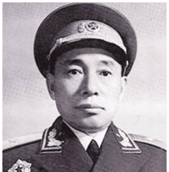 新中国1955年授衔时 12大军区参谋长都是谁 他们成了哪个级别将军
