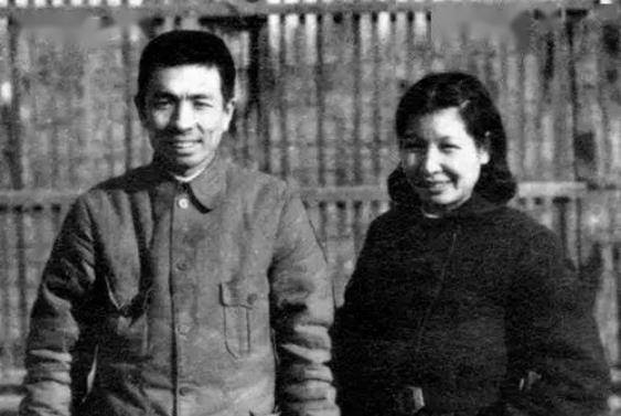 在信封上,陶斯亮看到了母亲写下的"我生命熄灭时的交代".