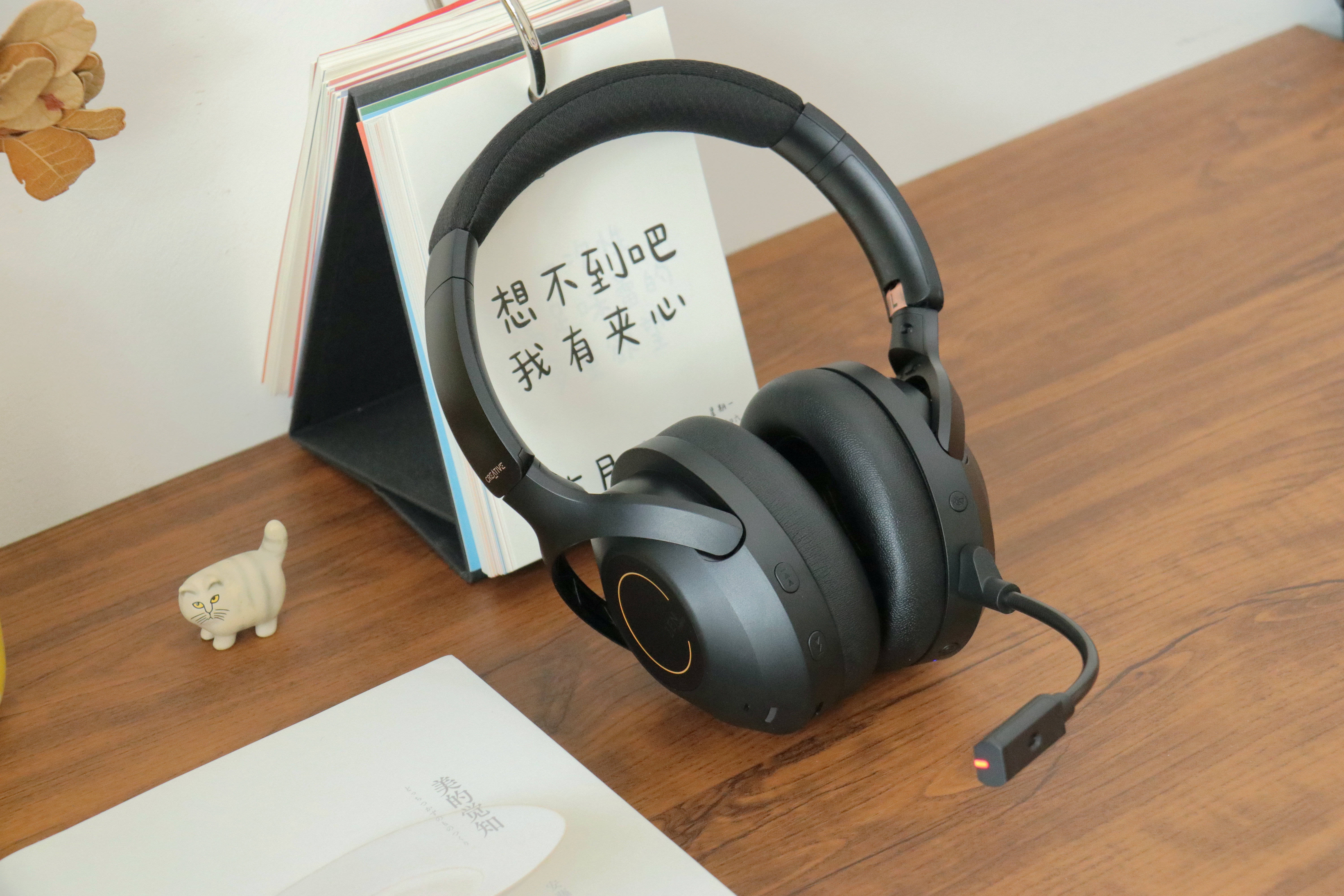 创新科技Zen Hybrid Pro SXFI头戴耳机:空间全息音频技术加持,为音乐和游戏而生