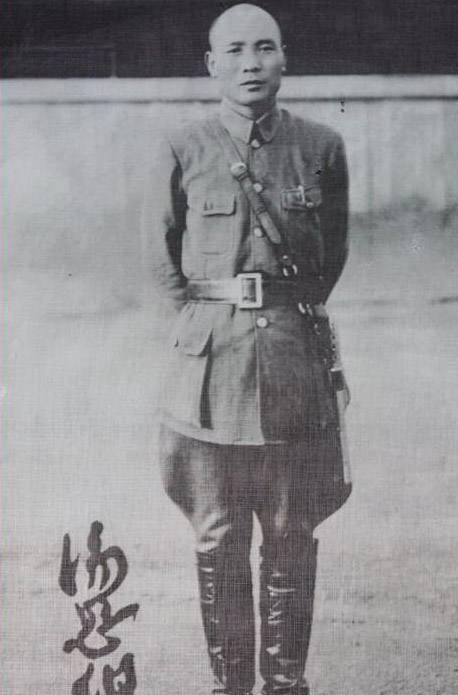 汤恩伯能成为王炸,校长用人标准是什么?国军战斗力也就可想而知