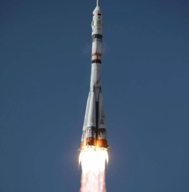 杨利伟回忆火箭加速:短短一刹那,五脏六腑似乎都要碎了_飞天_万户