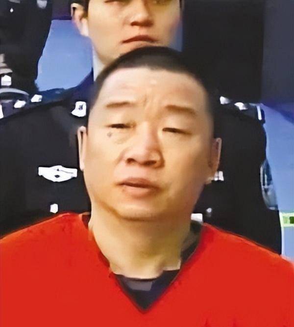 2009年,重庆涉黑二号人物被抓:为活命丑态百出,提供虚假视频