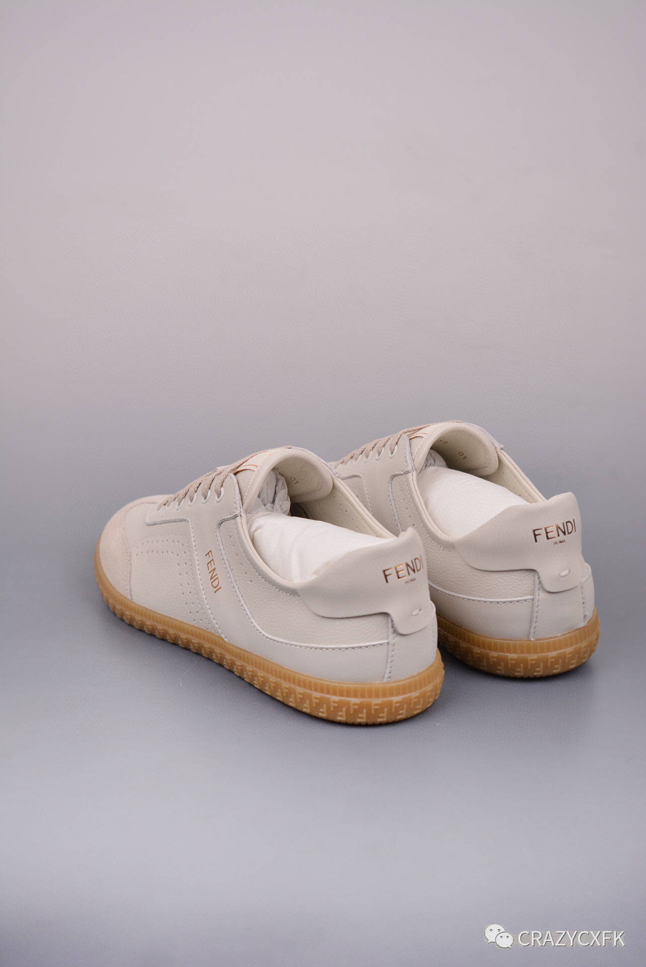 芬迪弗莱尔 fendi flair leather sneaker low 复古皮革生胶德训系带