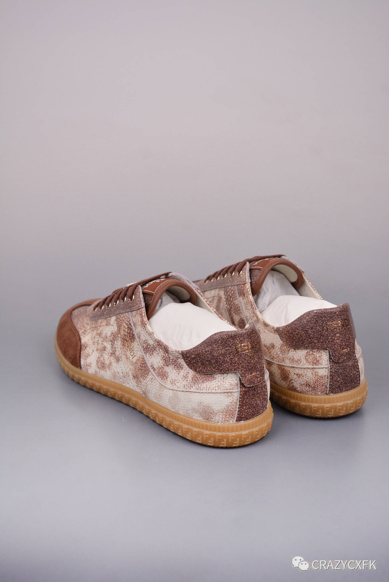 芬迪弗莱尔 fendi flair leather sneaker low 复古皮革生胶德训系带