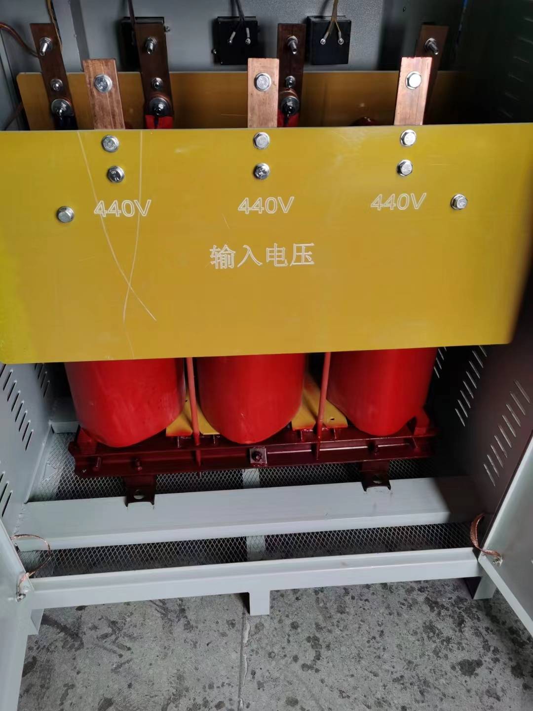 国内37kw电机出口美国墨西哥440v变380v变压器 配80kva或100kva变压器