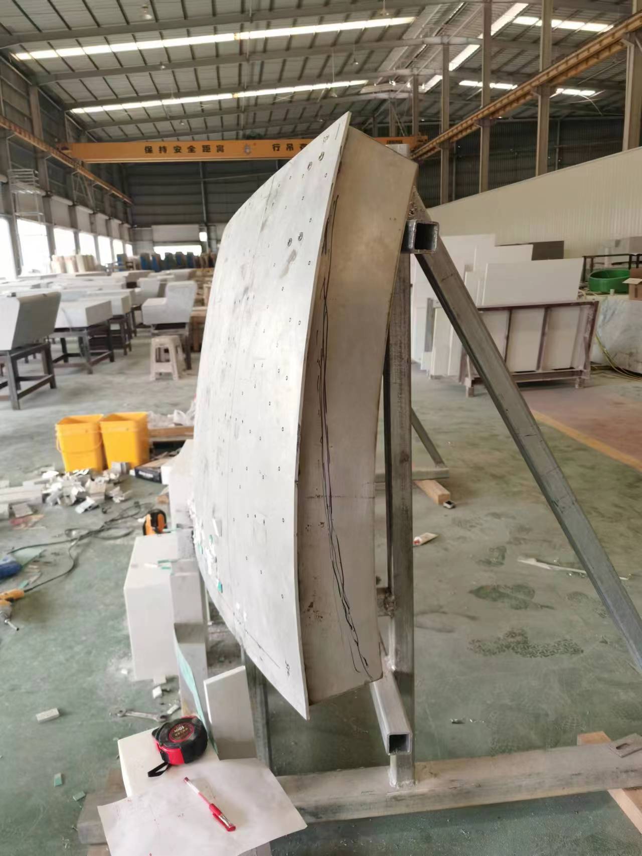 双曲铝单板厂家的无为无不为